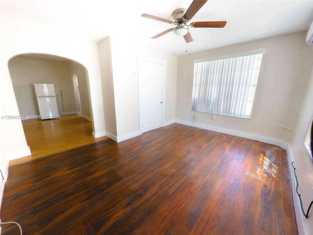 428 SW 9th Street 12, Miami, FL 33130