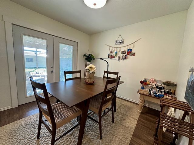 1213 Montreal Dr, Corpus Christi, TX 78418