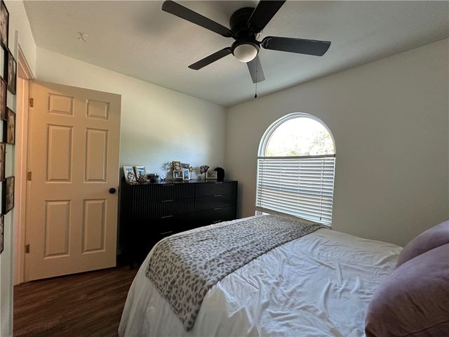 1213 Montreal Dr, Corpus Christi, TX 78418