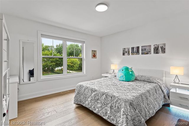 811 Magnolia Avenue, Royal Oak, MI 48073