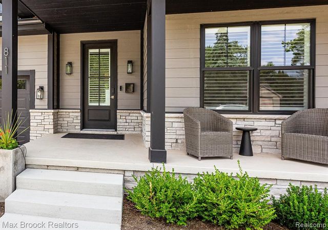 811 Magnolia Avenue, Royal Oak, MI 48073