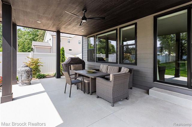 811 Magnolia Avenue, Royal Oak, MI 48073