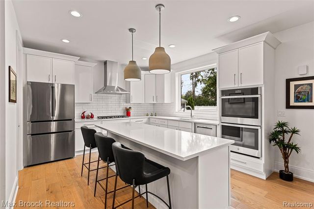 811 Magnolia Avenue, Royal Oak, MI 48073