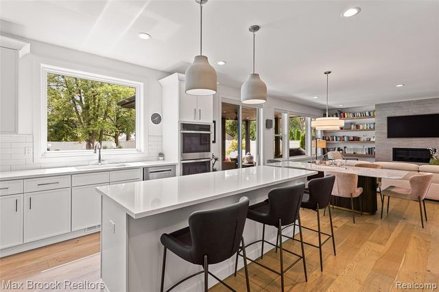 811 Magnolia Avenue, Royal Oak, MI 48073