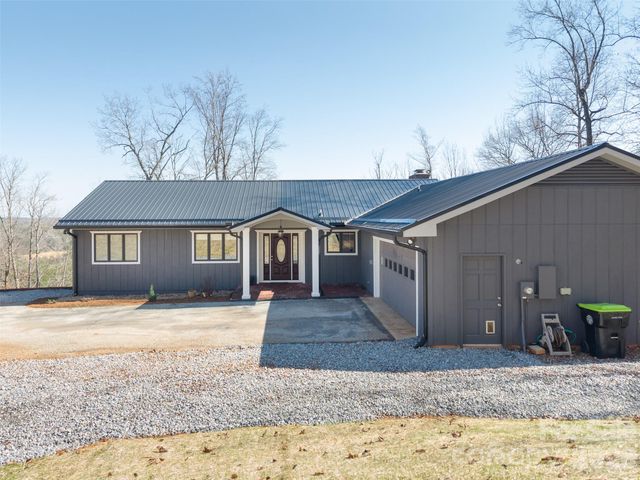 344 Hague Drive, Columbus, NC 28722