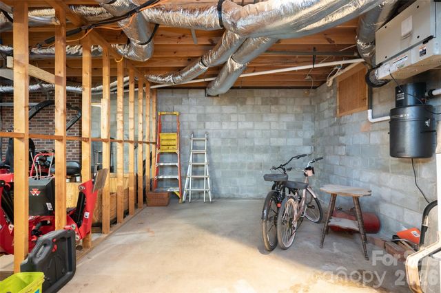 344 Hague Drive, Columbus, NC 28722