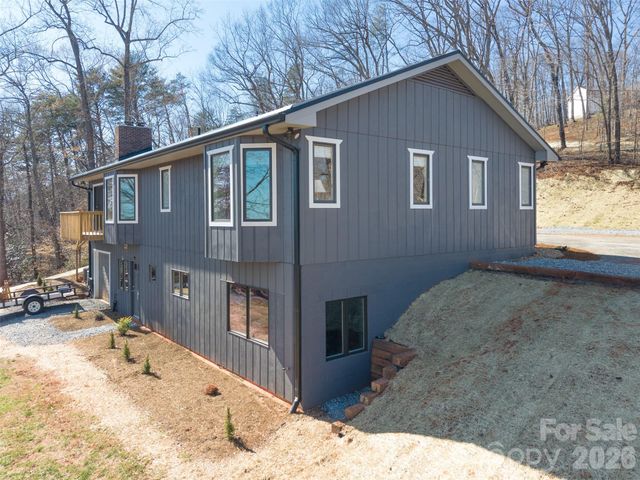344 Hague Drive, Columbus, NC 28722