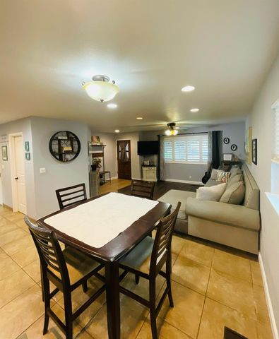 600 Robert Ave, Ripon, CA 95366