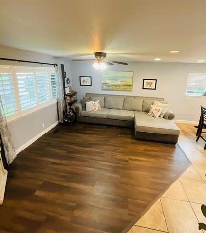 600 Robert Ave, Ripon, CA 95366