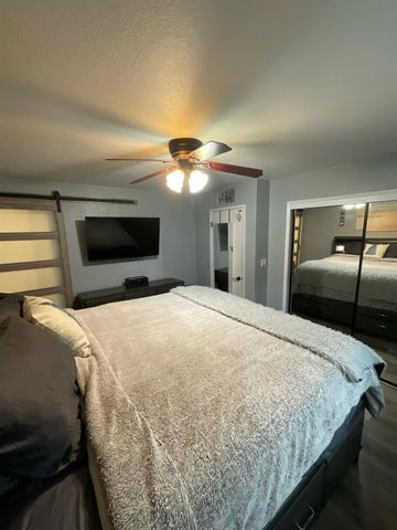 600 Robert Ave, Ripon, CA 95366