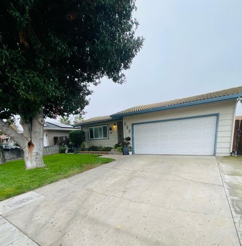 600 Robert Ave, Ripon, CA 95366