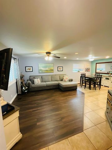 600 Robert Ave, Ripon, CA 95366