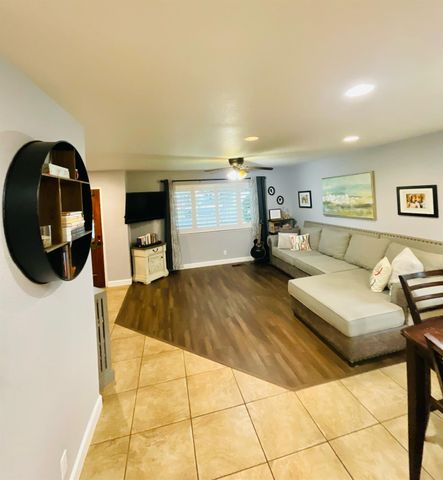 600 Robert Ave, Ripon, CA 95366