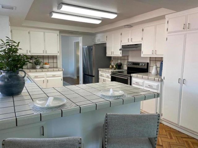 5833 Pentz Way, San Jose, CA 95123