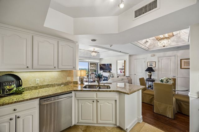 5909 Luther Lane 1401, Dallas, TX 75225