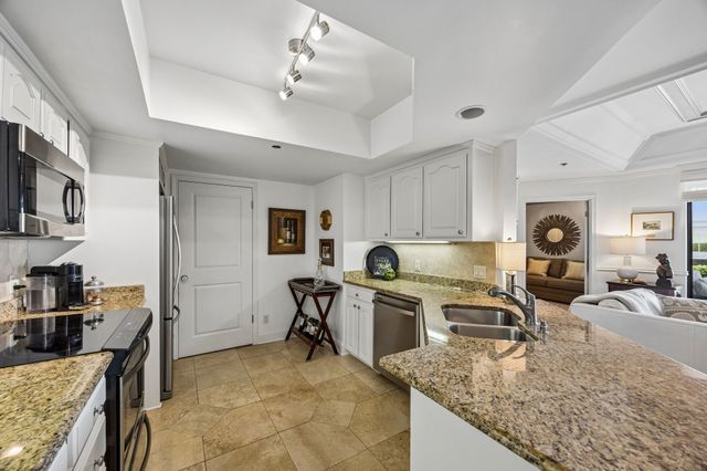 5909 Luther Lane 1401, Dallas, TX 75225