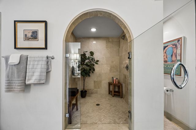 5909 Luther Lane 1401, Dallas, TX 75225