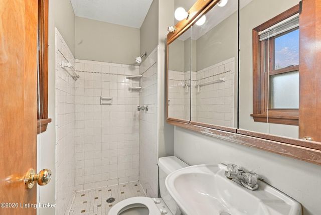 3815 Iron Horse Way, Louisville, KY 40272