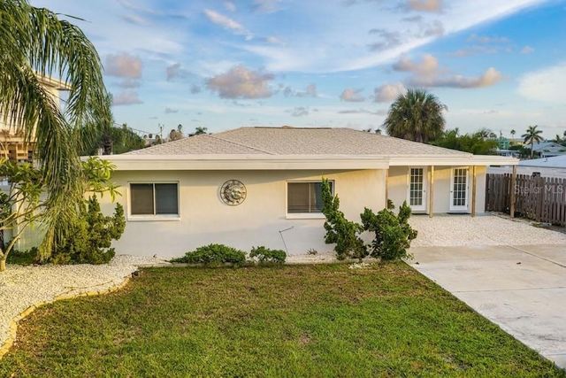 337 LA HACIENDA DRIVE, Indian Rocks Beach, FL 33785