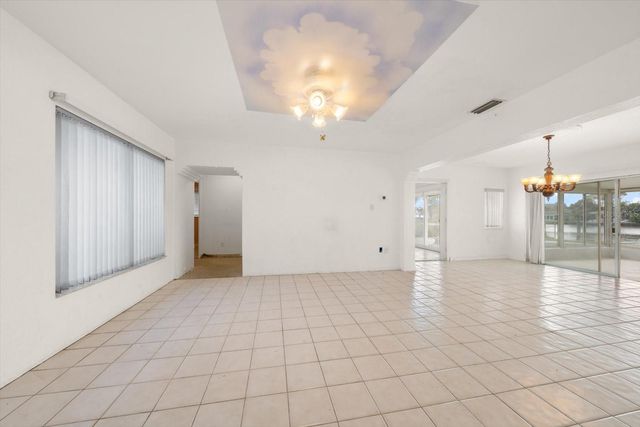 337 LA HACIENDA DRIVE, Indian Rocks Beach, FL 33785