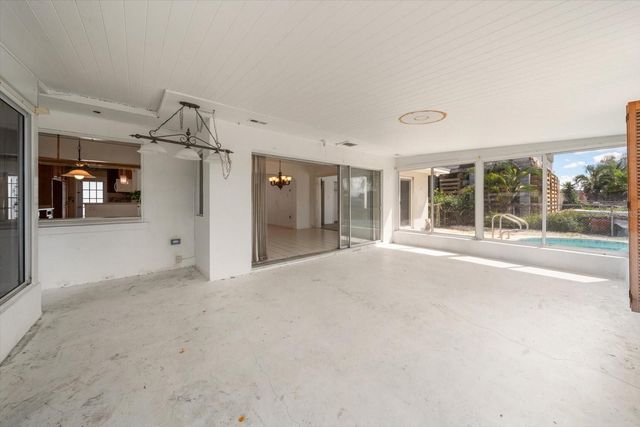 337 LA HACIENDA DRIVE, Indian Rocks Beach, FL 33785