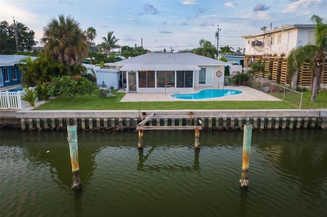 337 LA HACIENDA DRIVE, Indian Rocks Beach, FL 33785