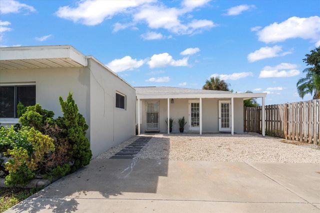 337 LA HACIENDA DRIVE, Indian Rocks Beach, FL 33785