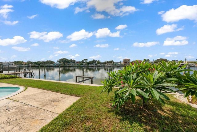 337 LA HACIENDA DRIVE, Indian Rocks Beach, FL 33785