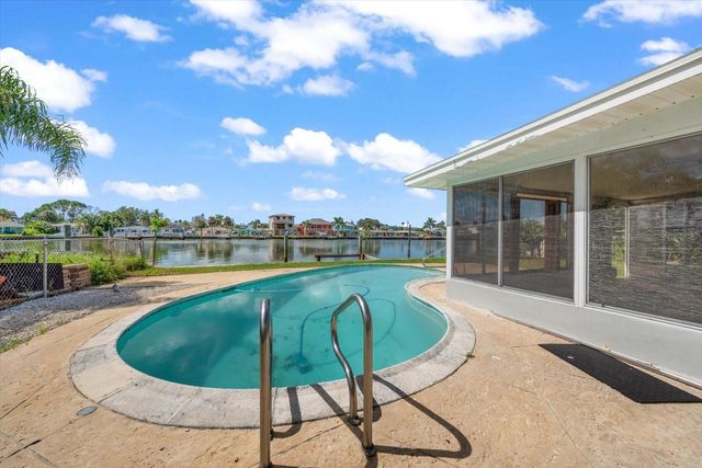 337 LA HACIENDA DRIVE, Indian Rocks Beach, FL 33785