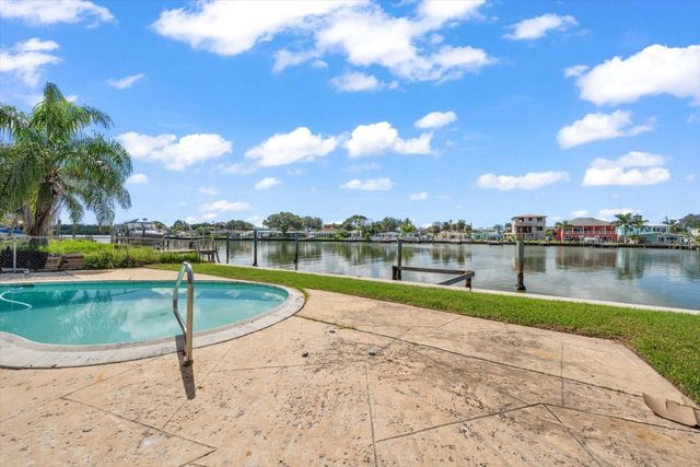 337 LA HACIENDA DRIVE, Indian Rocks Beach, FL 33785