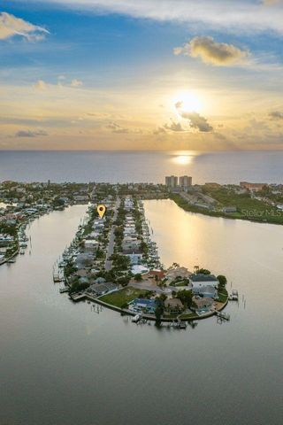 337 LA HACIENDA DRIVE, Indian Rocks Beach, FL 33785