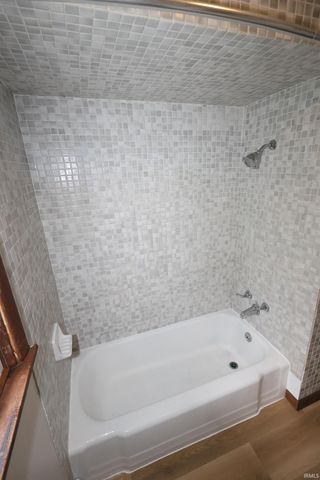 602 Meridian Street, Mishawaka, IN 46544