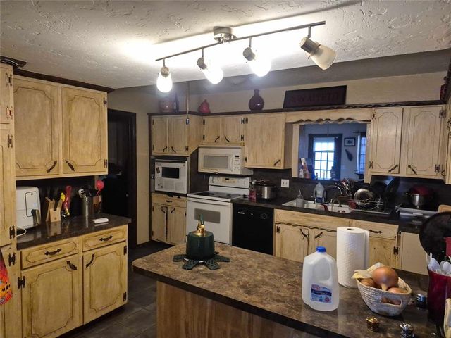 3108 N Idylwild Drive, Midwest City, OK 73110