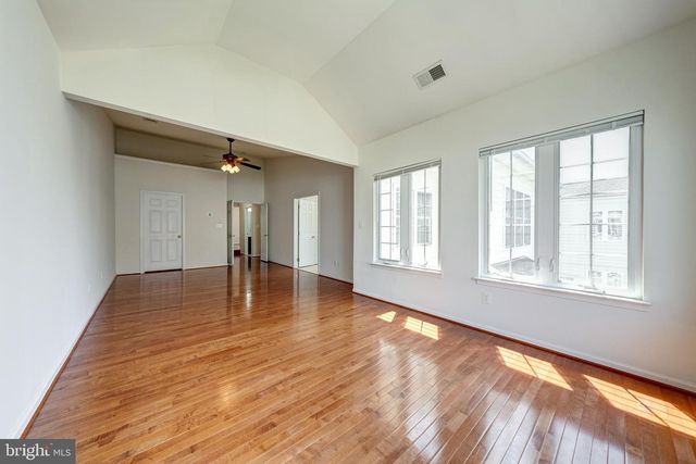 25332 WHIPPOORWILL TER, Chantilly, VA 20152