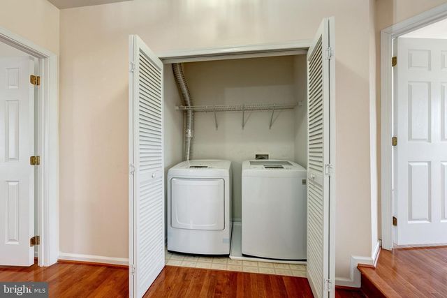 25332 WHIPPOORWILL TER, Chantilly, VA 20152