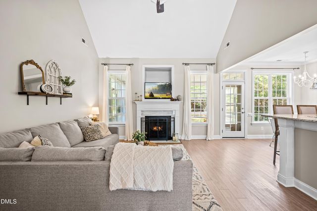 45 Oak Leaf Trail, Youngsville, NC 27596