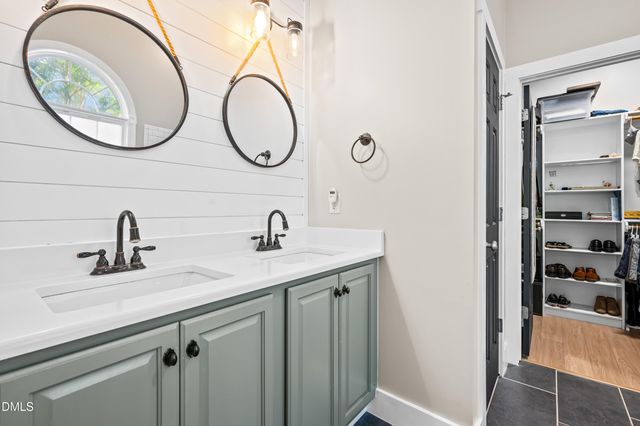 45 Oak Leaf Trail, Youngsville, NC 27596