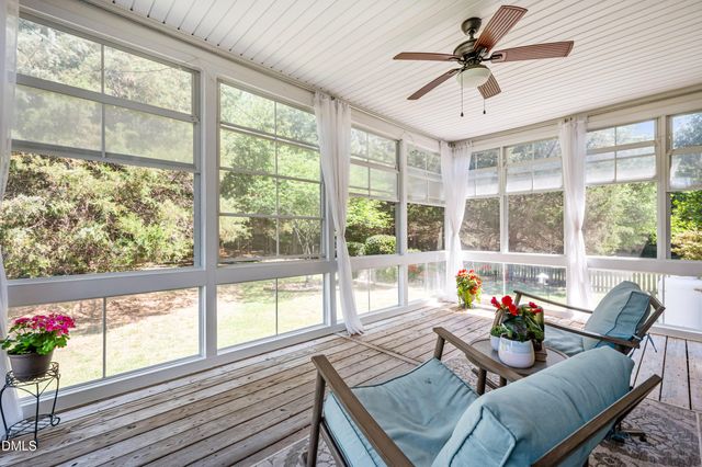 45 Oak Leaf Trail, Youngsville, NC 27596