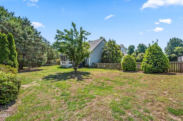 45 Oak Leaf Trail, Youngsville, NC 27596