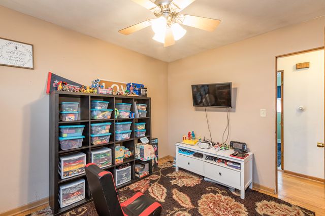 1430 Park Avenue, Winthrop Harbor, IL 60096