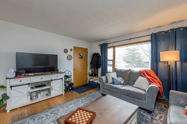 1430 Park Avenue, Winthrop Harbor, IL 60096