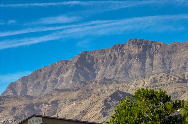 5828 Ireland Ridge Court, Las Vegas, NV 89149