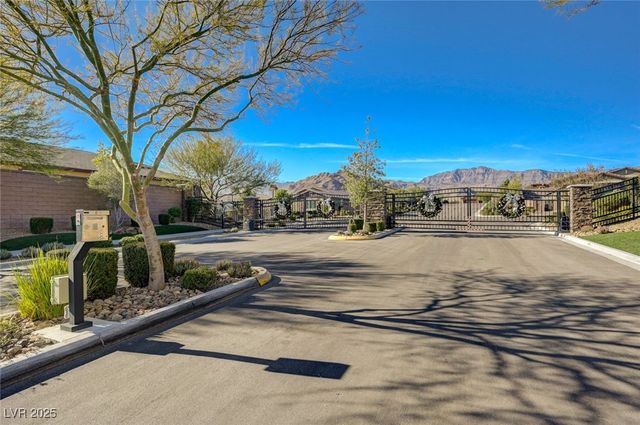 5828 Ireland Ridge Court, Las Vegas, NV 89149