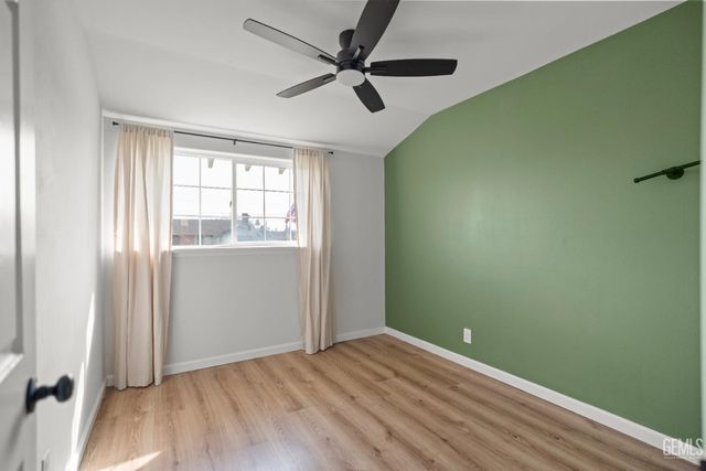 2624 Renegade Avenue, Bakersfield, CA 93305