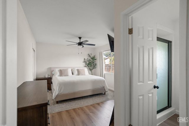 2624 Renegade Avenue, Bakersfield, CA 93305