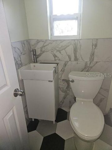 306 TURNER STREET 6, Clearwater, FL 33756