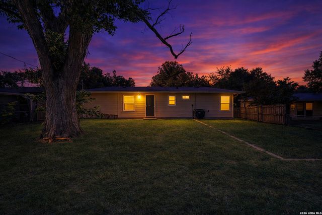 338 TOMROB DR, San Antonio, TX 78220