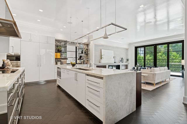 1878 N Orchard Street, Chicago, IL 60614