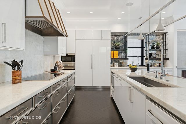 1878 N Orchard Street, Chicago, IL 60614