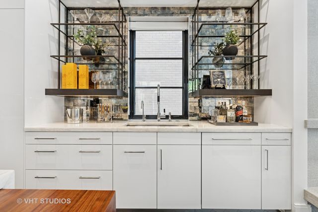 1878 N Orchard Street, Chicago, IL 60614